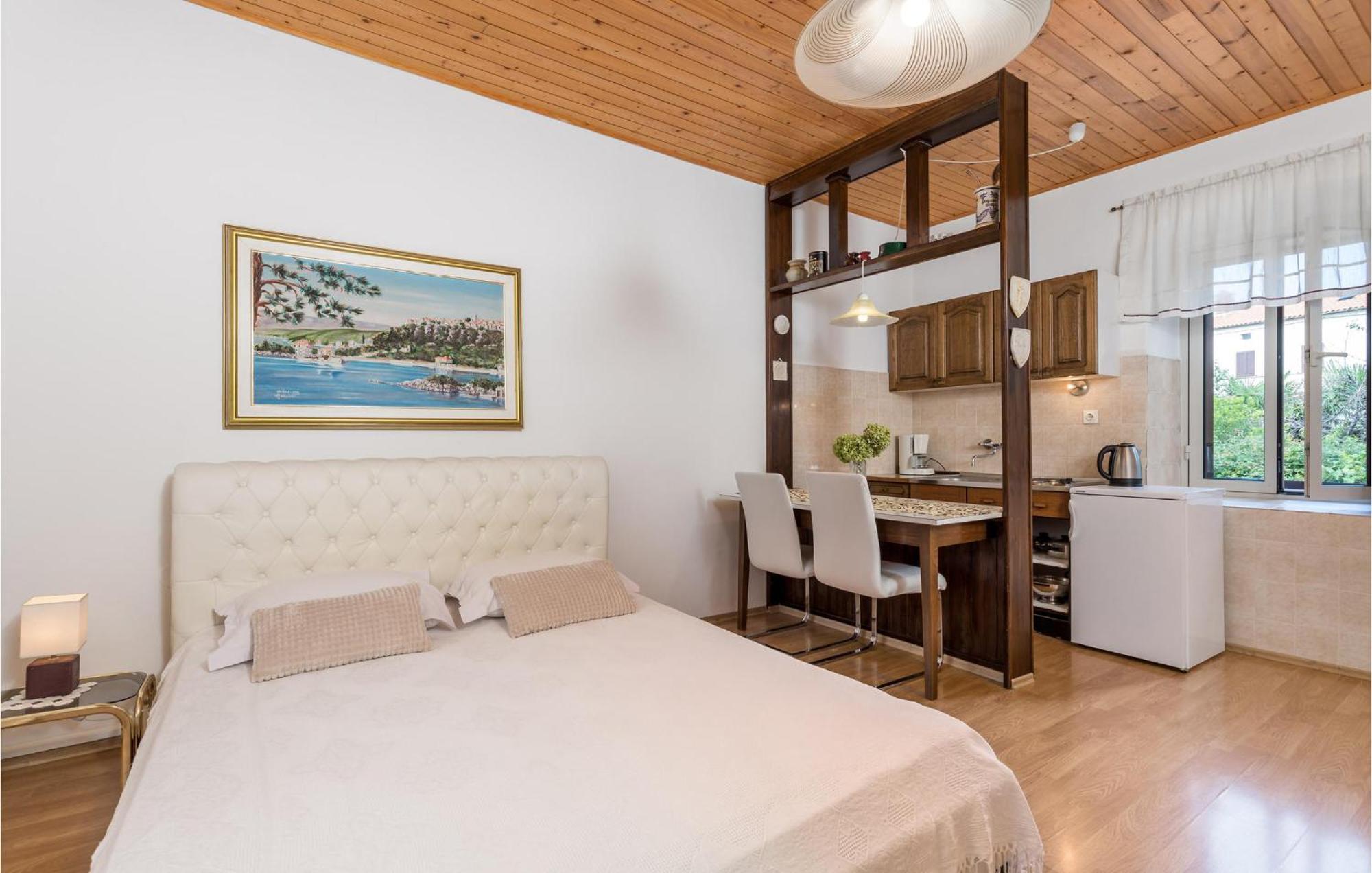 Beautiful Apartment In Omisalj With Kitchen Extérieur photo